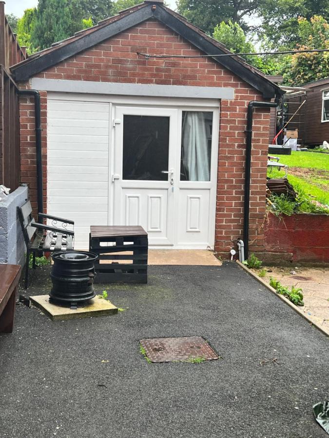 Private Cabin, Own Access & Ensuite Belfast Exterior photo